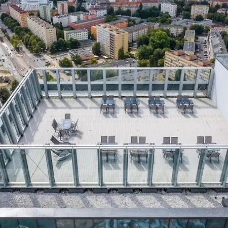 Hanza Tower 23 Pool & Jacussi شقة *